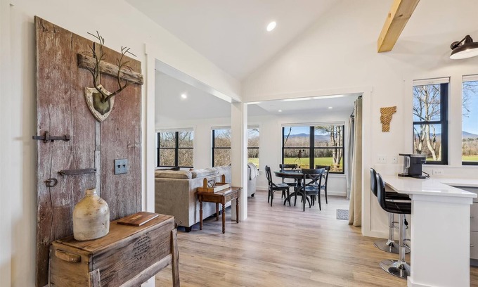 Stowe House | Sterling Ridge View: new 2 br, a/c, deck, Mansfield views!