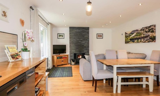 Aviemore House | Stewart's Cottage, Aviemore Centre