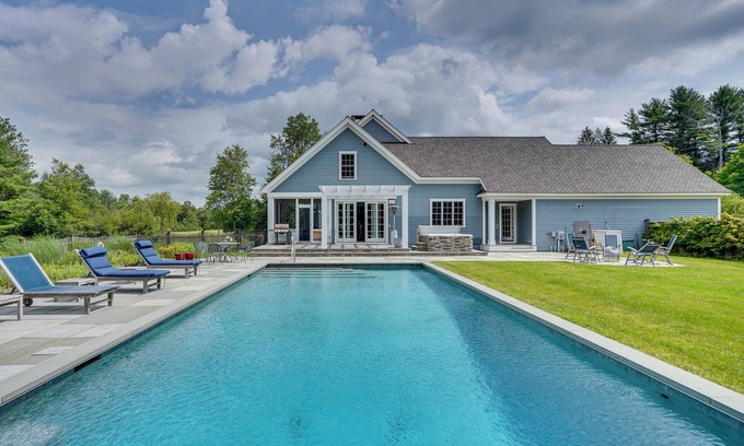 Stockbridge House | Stockbridge Retreat w/Pool & Hot Tub!