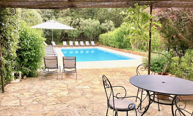Bandol Cottage | STONE COTTAGE, 2-4 PEOPLE, AT PROVENCE MAS 16TH CENT., POOL, GARDEN, PARKING
