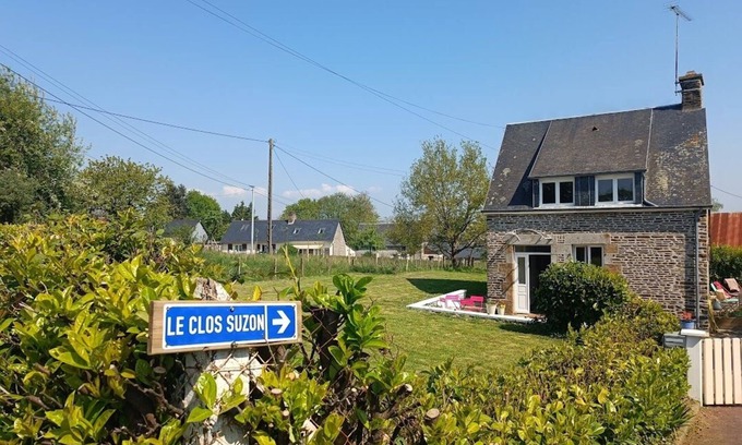 Saint-Hilaire-du-Harcouet House | Stone house 30 minutes from Mont Saint Michel between sea and forest