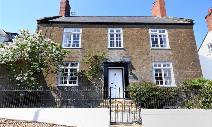 Charmouth House | Stone House