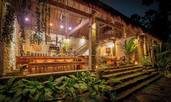 Petulu Hotel | Stone House