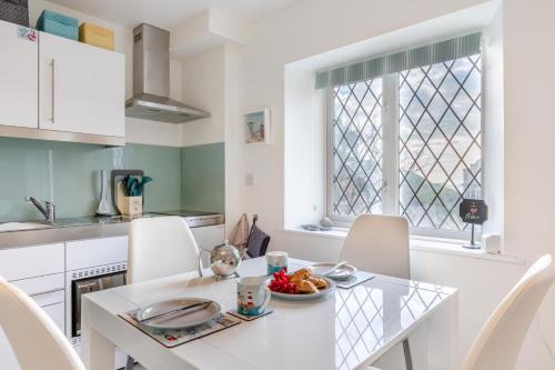 Beer Apartment | Stones Throw