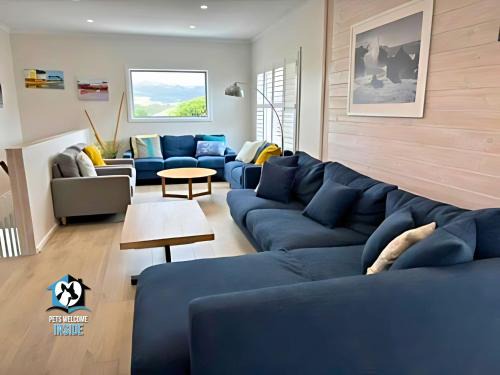 Hayborough House | Stones Throw to Beach & Chiton Surf Club