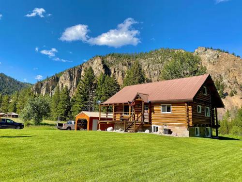 Philipsburg House | Stony Creek Lodge