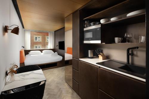 Bishop's Hotel | Stow Away Waterloo