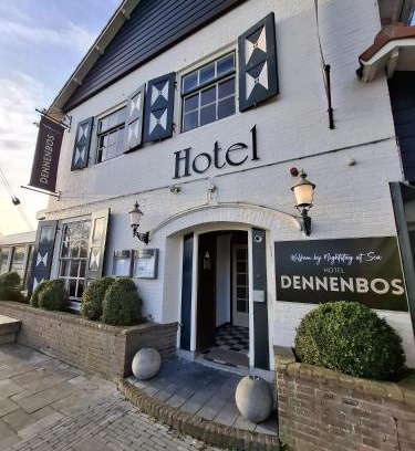 Oostkapelle Hotel | Strandhotel Dennenbos