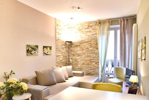 La Morra Apartment | Street View