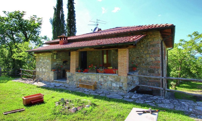Ortignano Raggiolo Other | Striking Farmhouse, Ortignano