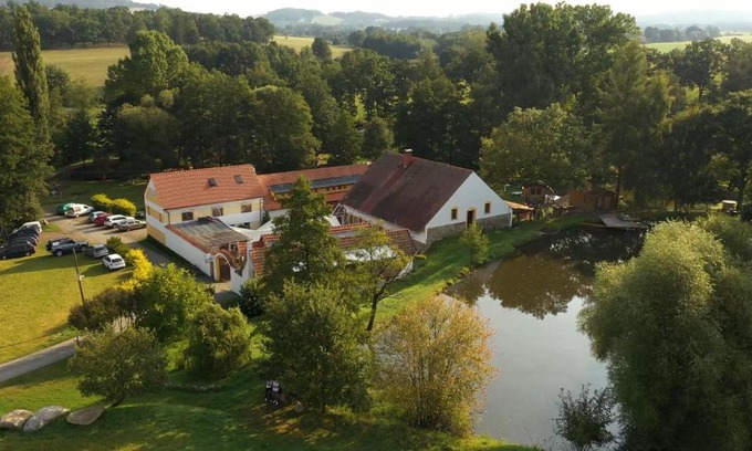 Nosetin House | Strnadovský mlýn