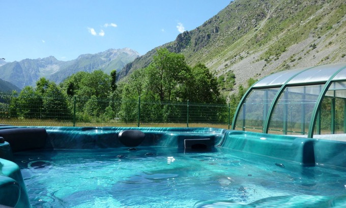 Pont des Oules Apartment | Studio 2 people 33 m2, large south balcony, magnificent mountain view, swimming pool