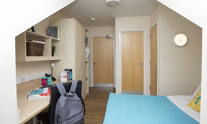 Rusholme Apartment | Student Only Ensuite Room at Manchester