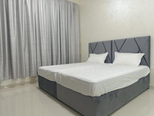 Al Ain Apartment | Studio 1 Bedroom 2 twin beds