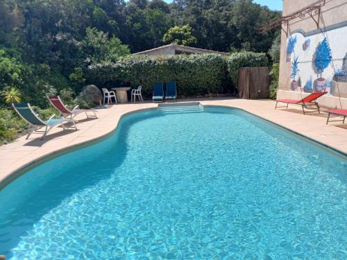 Porto-Vecchio Apartment | studio 1 pièce 16 m2 climatisé 2 personnes piscine partagée