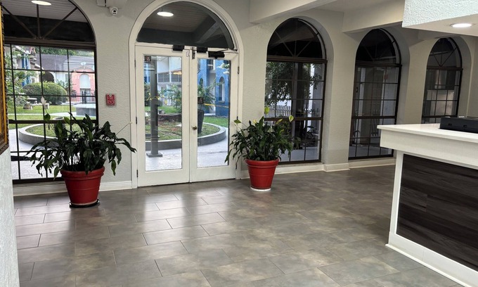 Tallahassee Hotel | Studio 6 Tallahassee, FL – North Monroe