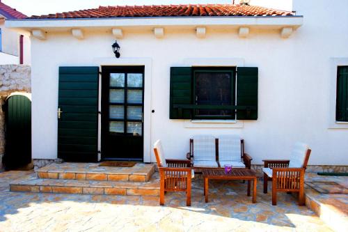 Molat Apartment | Studio apartman - MELLITUS