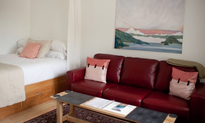 Eastsound Apartment | Studio Apartment in Eastsound, the Heart of Orcas Island