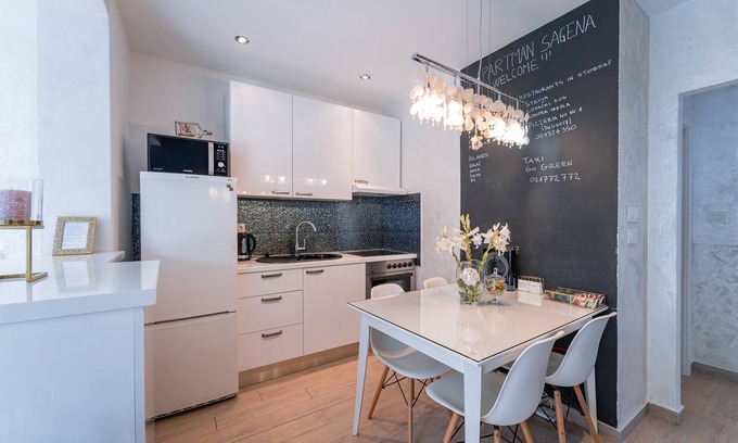 Stobrec Apartment | Studio Apartment with garden