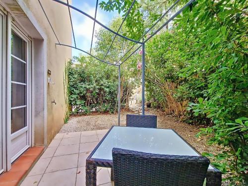 Callian Apartment | Studio au calme, piscine, animaux admis, climatisation, Var - FR-1-779-17