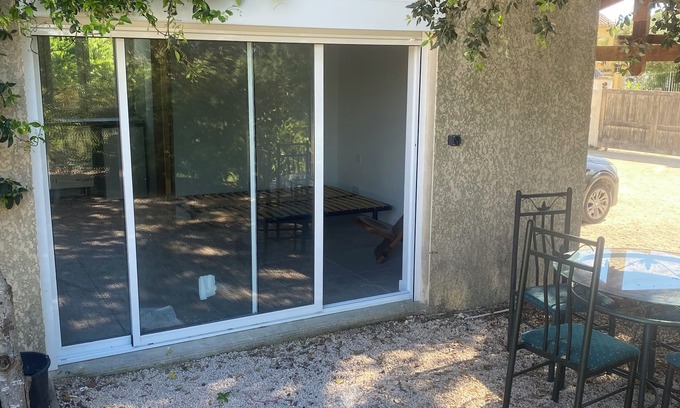 Saint-Gilles Apartment | Studio au Porte de la Camargue