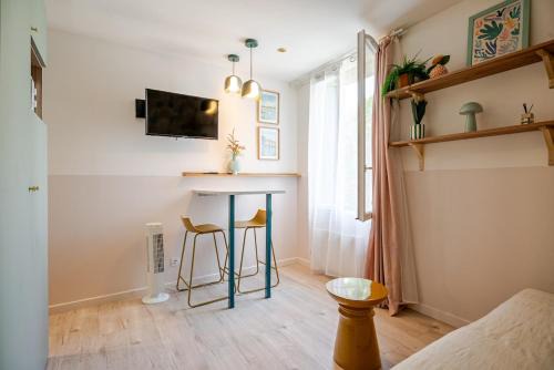 Les Beaux-Arts Apartment | Studio centre 10 min gare comedie