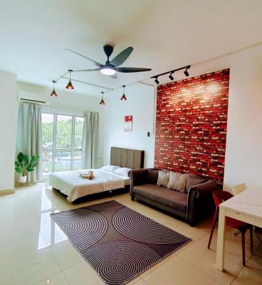Seri Kembangan Apartment | Studio Condo Seri Kembangan Serdang with pool and WIFI