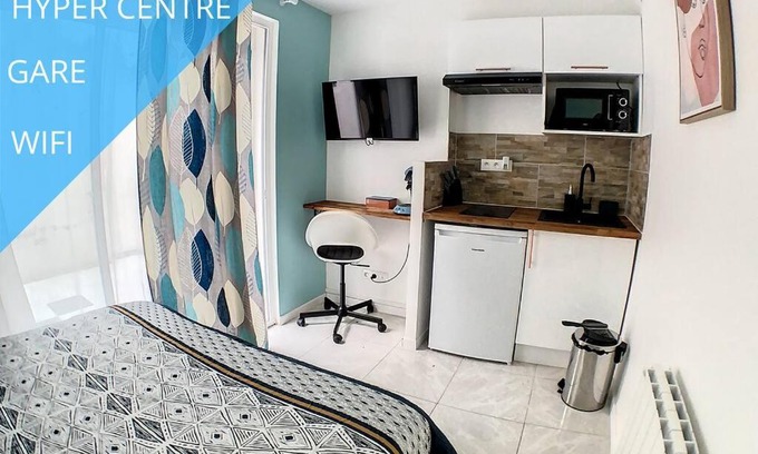 Saint-Acheul Apartment | STUDIO COSY GARE AMIENS TOUT ÉQUIPÉ WIFI NETFLIX 2PERS