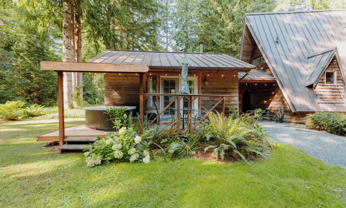 Baring Cottage | Studio Cottage w/private spa for affordable and easy getaway!