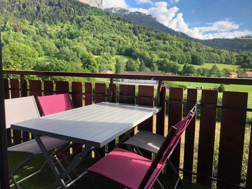 Thollon-les-Memises Apartment | Studio entièrement rénové entre lac et montagne