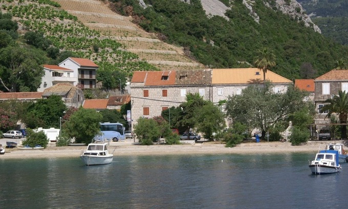 Trstenik Apartment | Studio flat near beach Trstenik, Pelješac (AS-4511-a)