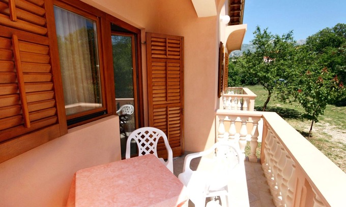 Rovanjska Apartment | Studio flat with terrace Rovanjska, Paklenica (AS-6209-a)