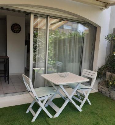 Port Rive Gauche Apartment | Studio Grazel classé 1 étoile au calme Rez de chaussée avec piscine et jardin