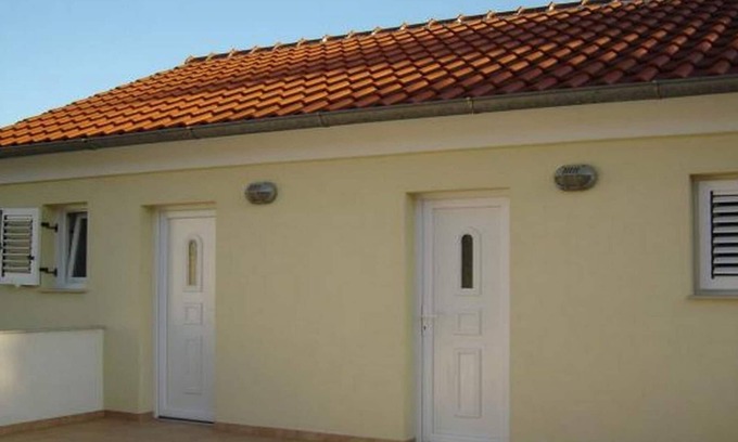 Molat Apartment | Studio in Brgulje with Beachfront Access