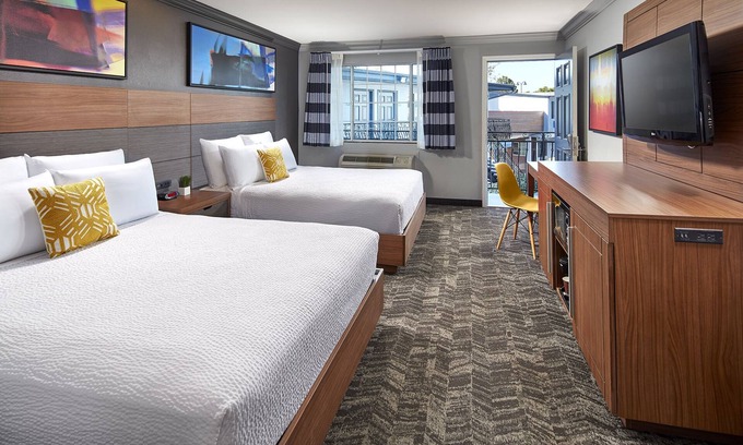 Downey Hotel | Studio Inn and Suites at Promenade Downey