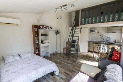 Riom Apartment | Studio - Les Capucins