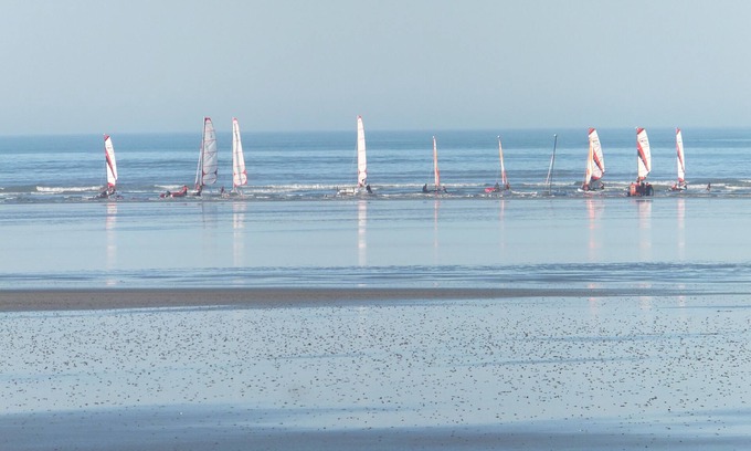 Saint-Michel-en-Greve Apartment | Studio located 100 meters from the beach