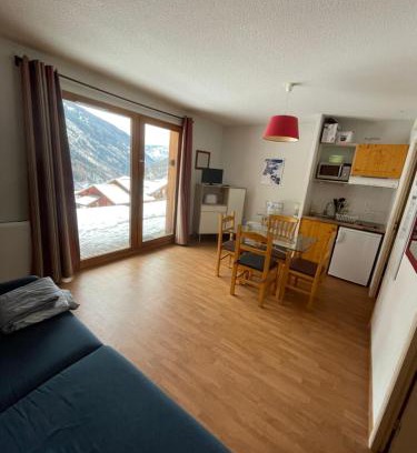 Orelle Apartment | Studio Orelle 3 Vallées - Spa & Piscine - Apt 004