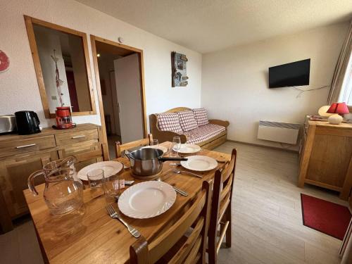 Vallandry Apartment | Studio rénové de 26 m² pour 4 pers avec balcon, accès pistes, animaux admis - Vallandry - FR-1-757-116