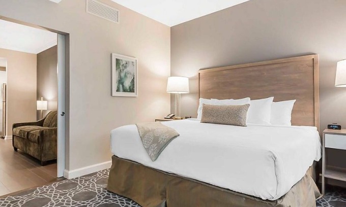 Downtown Charleston Resort | Studio sleeps 4; kitchen - 1 partial; bedding includes 1 king bed, 1 sofa bed