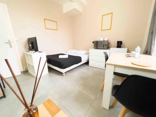Meaux Apartment | Studio SN4 - Centre-Ville Meaux - Proche Disneyland