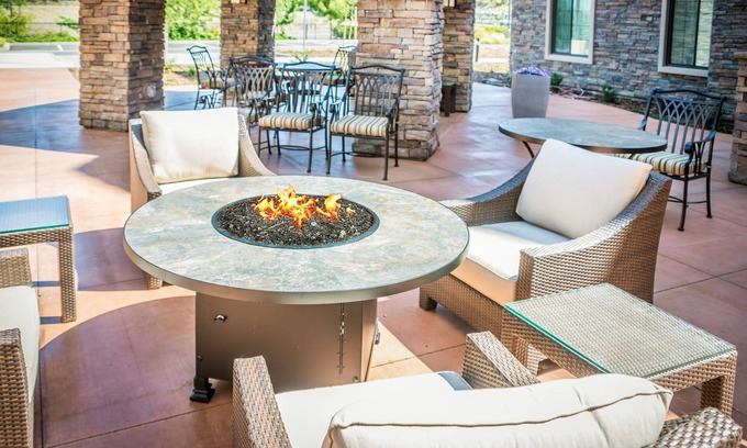 Folsom Apartment | Studio Suite | Great for Business Travelers! Free Wi-Fi + Parking On-Site