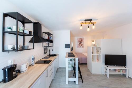 Vis Apartment | Studio TINA