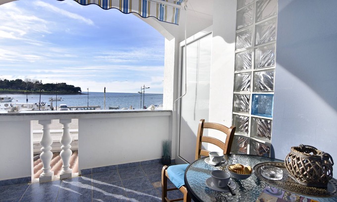 Savudrija Apartment | Studio Toni Savudrija with sea view balcony, Wi-fi, parking space