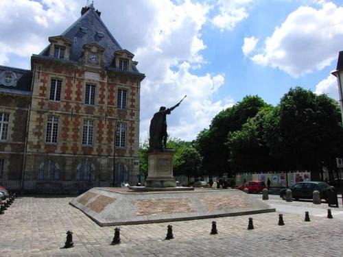 Charenton-le-Pont Apartment | Studio Triangle d'or Charenton
