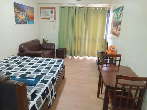 Phil-Am Apartment | Studio Unit - Vinia Residences for staycation