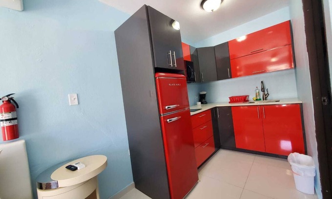 Catano Apartment | Studio walking distance to the Ocean