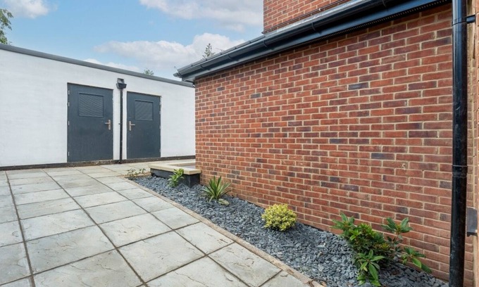 Purley Apartment | Stunning 1-Bed Apartment in Purley