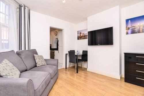 Cathedrals Apartment | Stunning 1 bed apartment