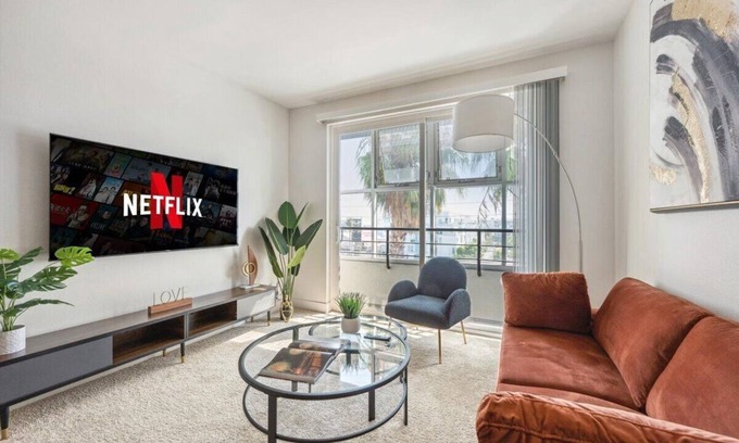 Marina del Rey Apartment | Stunning 1bdr apartment in MDR pool,parking,gym